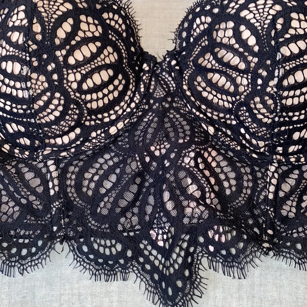 Victoria’s Secret Bra Top Sz 34C - Picture 2 of 6